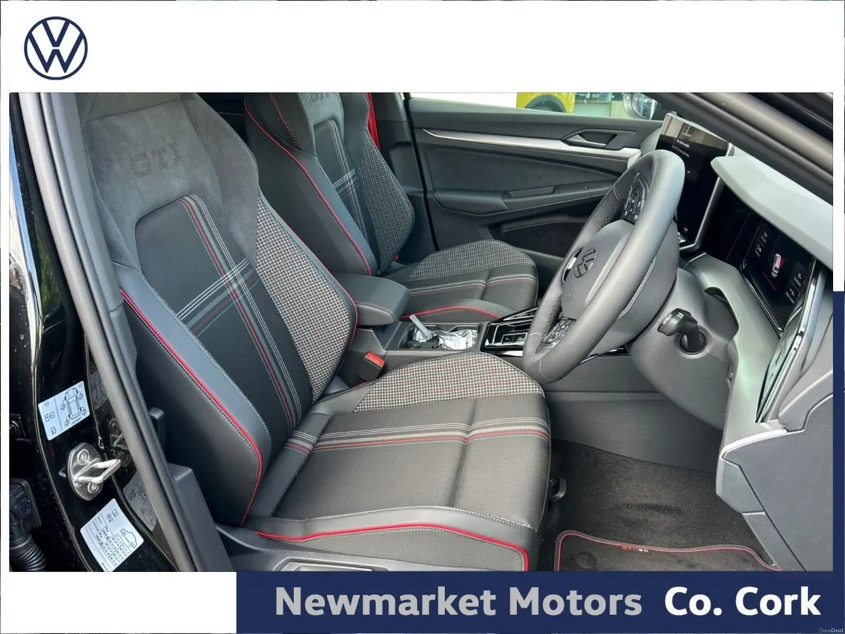 Volkswagen Golf GTI 50 YEAR ANNIVERSARY EDITION 32 - Image 6