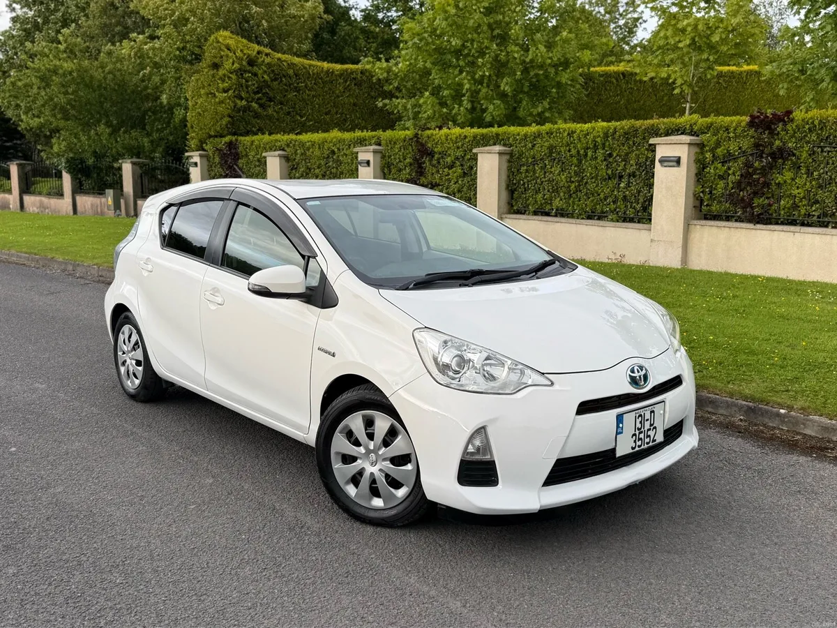 2013 Toyota Aqua 1.5 Hybrid Alarm Imobilazer - Image 1