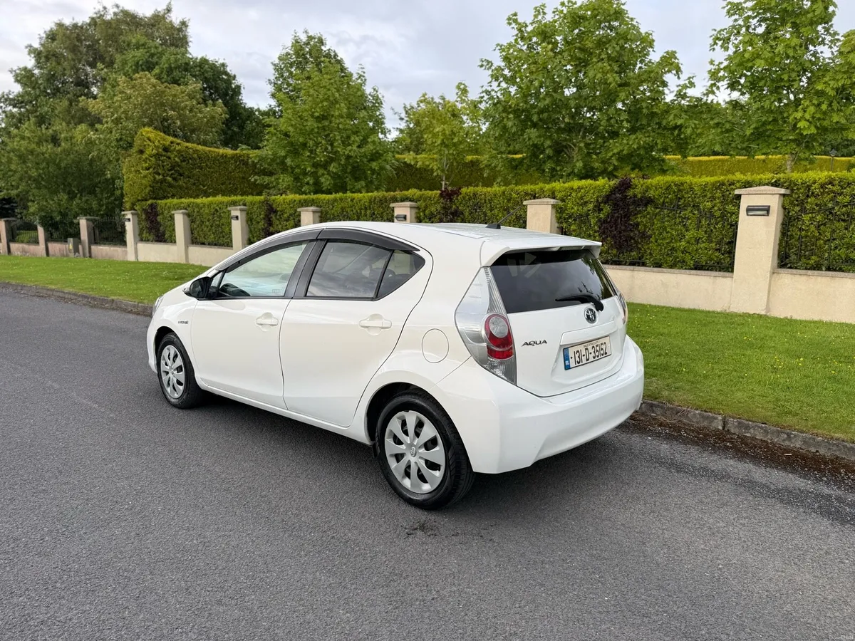 2013 Toyota Aqua 1.5 Hybrid Alarm Imobilazer - Image 4