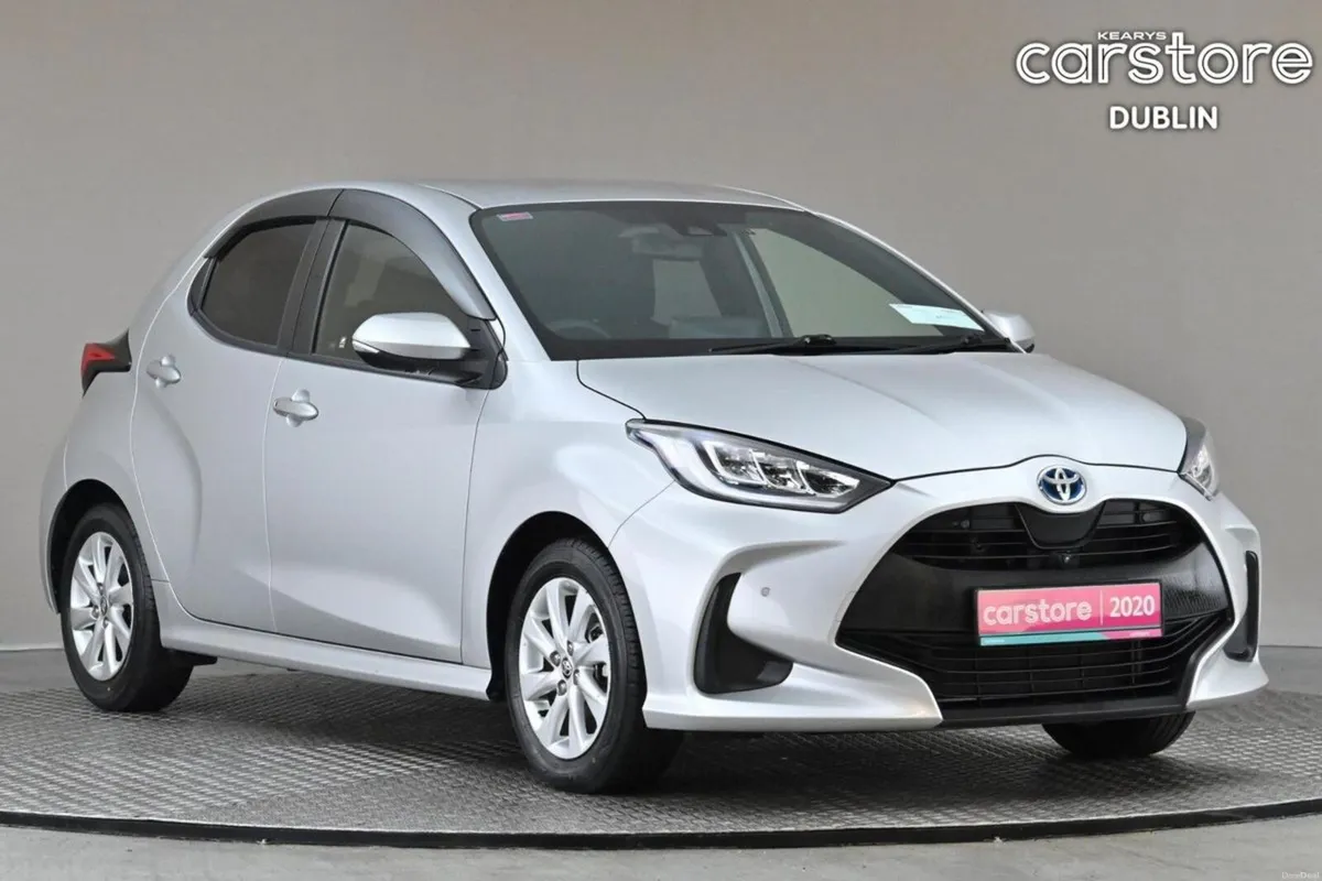 Toyota Yaris 1.5 PETROL HYBRID **360 PAN CAM**PARK - Image 1