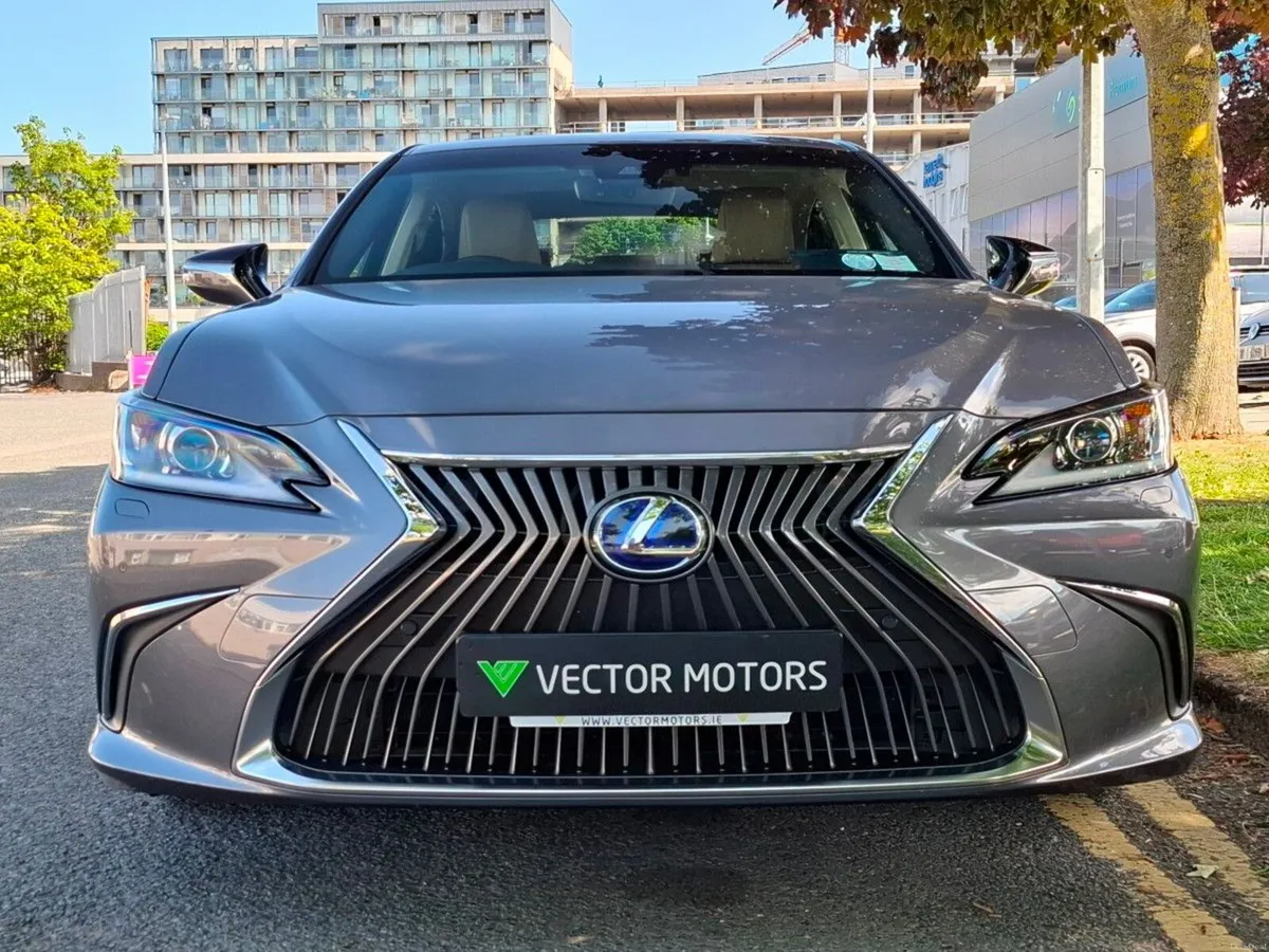 Lexus ES LUXURY SUNROOF BEIGE LEATHER 12 MONTH WAR - Image 4