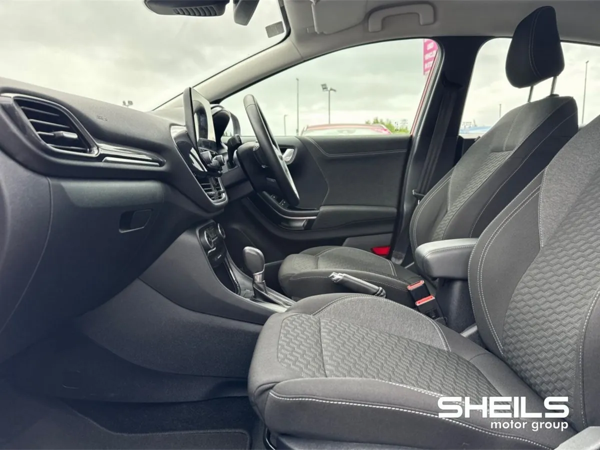 Ford Puma 1.0L EcoBoost Hybrid 125PS Titanium Auto - Image 5