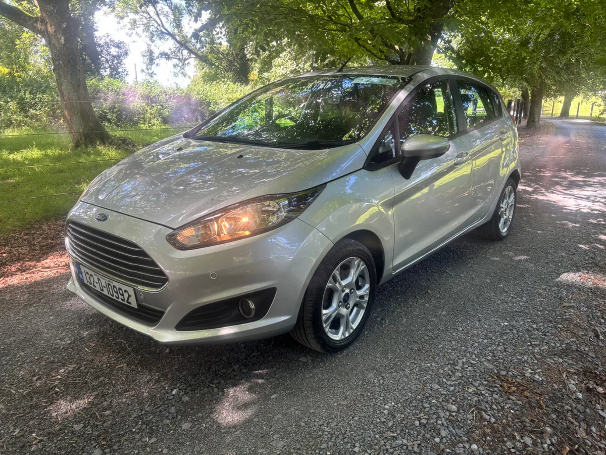 FORD FIESTA ZETEC 1.2  LOW KILOMETERS - Image 3