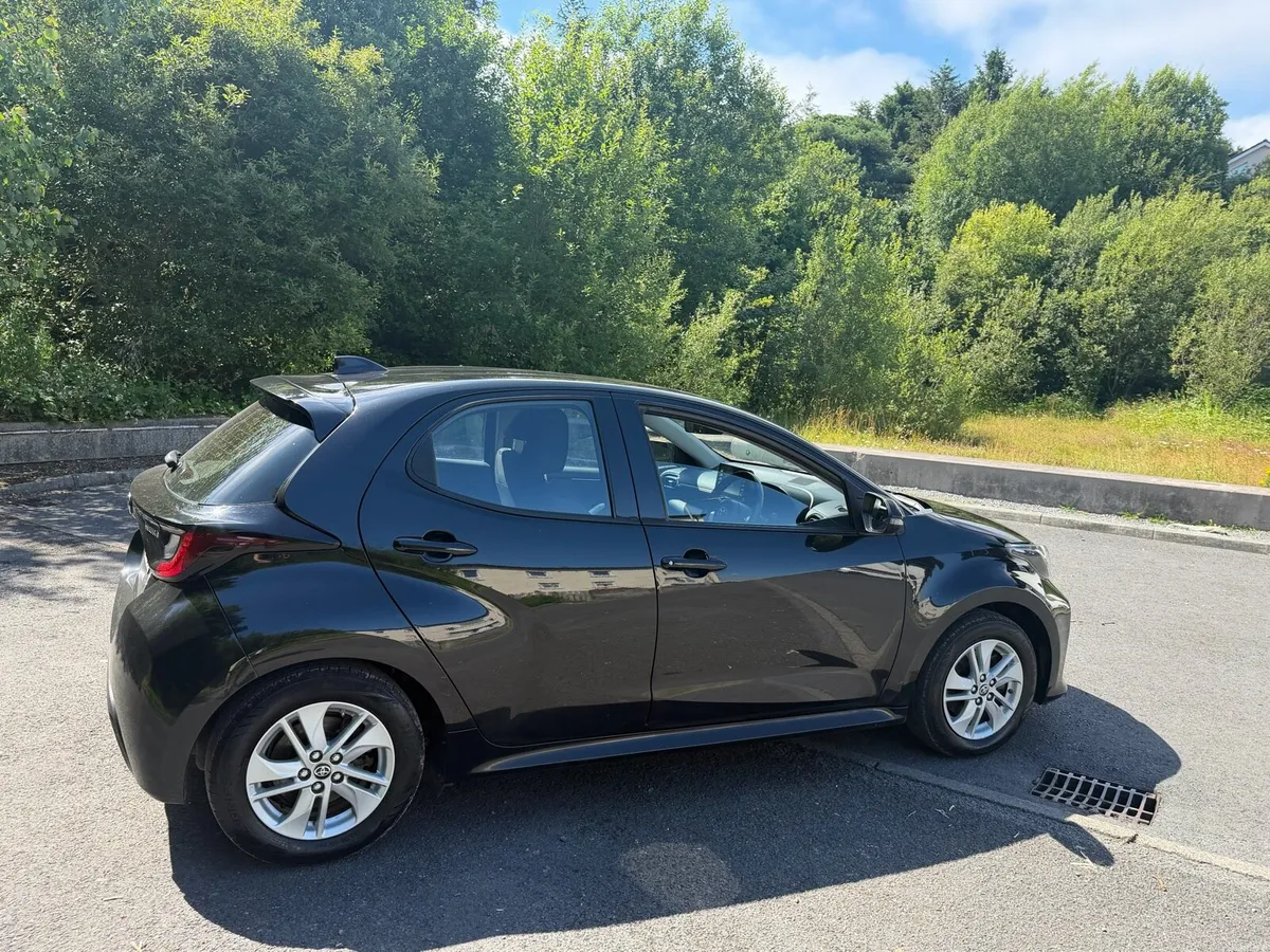 221 Toyota Yaris Hybird - Image 2