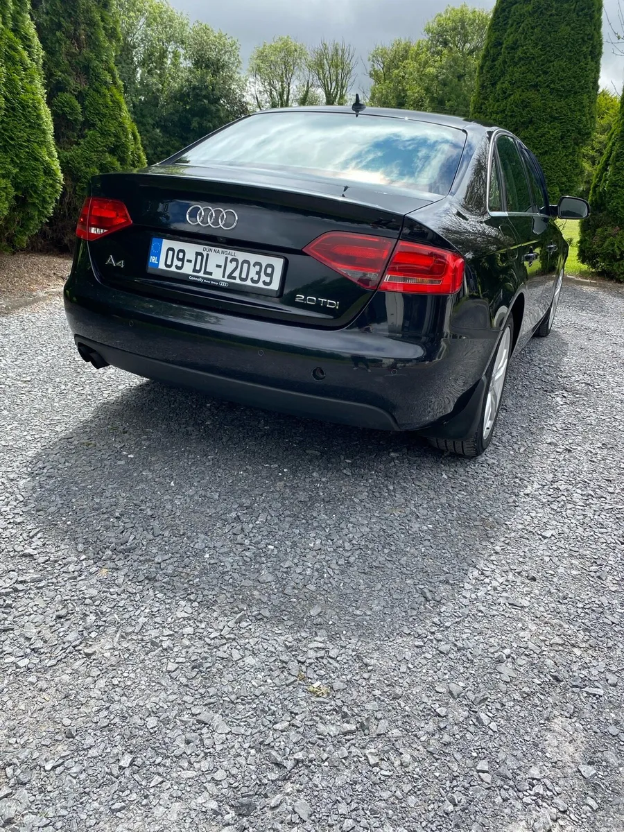 Audi A4 - Image 2