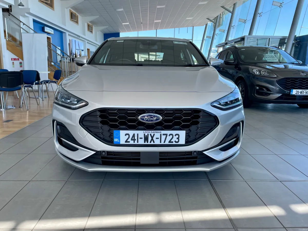 Ford Focus 1.0 Ecoboost petrol - Image 2