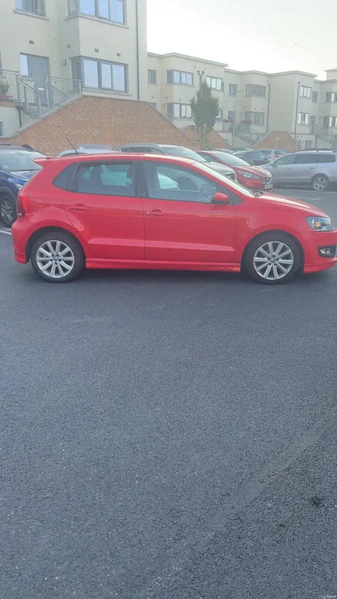 Volkswagen polo - Image 4