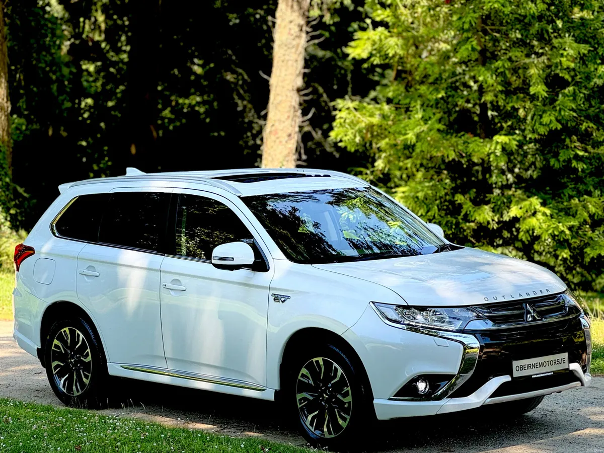 2.0 GX5H PHEV * TOP SPEC * LOW KMS * - Image 3