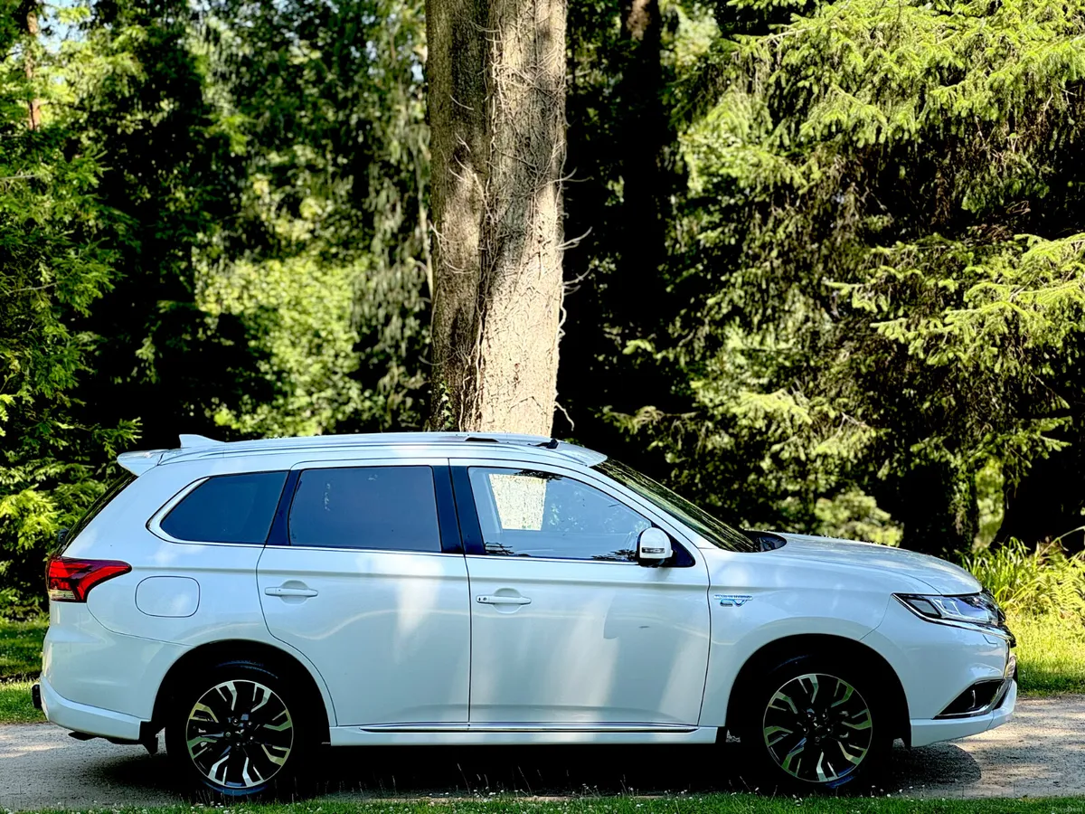 2.0 GX5H PHEV * TOP SPEC * LOW KMS * - Image 4