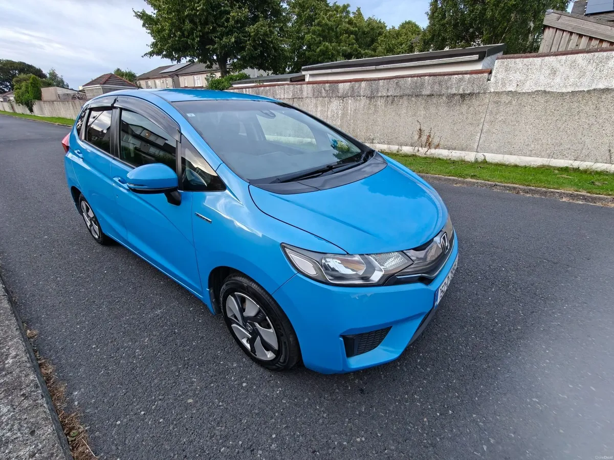 Honda Fit 2015 New NCT Low Mileage Mint condition - Image 3