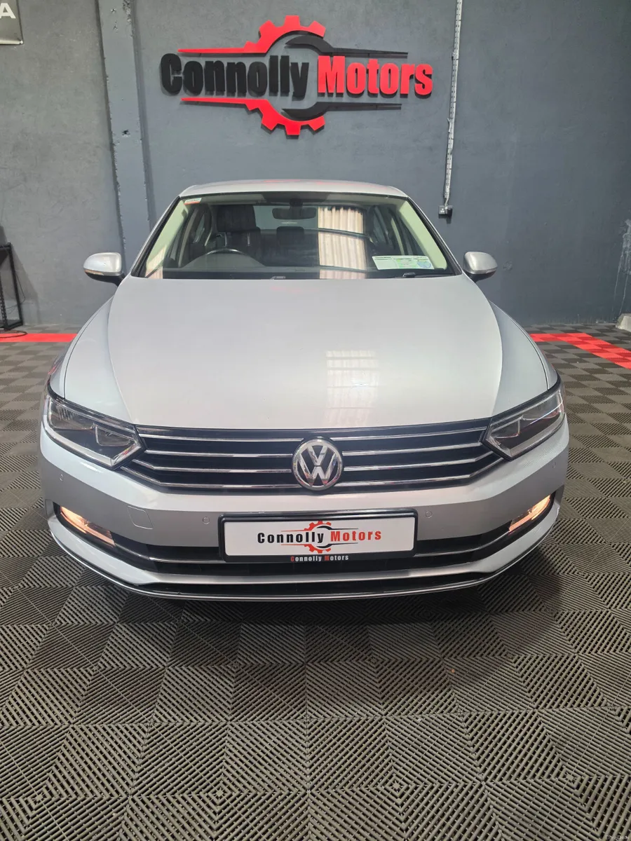 Volkswagen Passat 2015 - Image 3