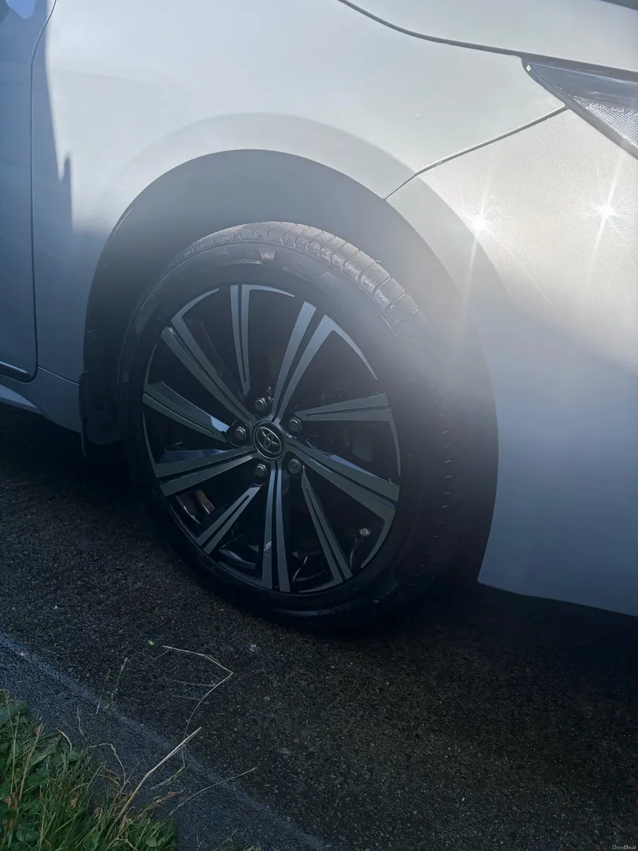 Toyota corolla luna sport - Image 3