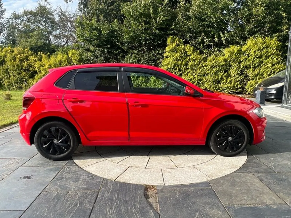 2018 Volkswagen Polo - Image 3