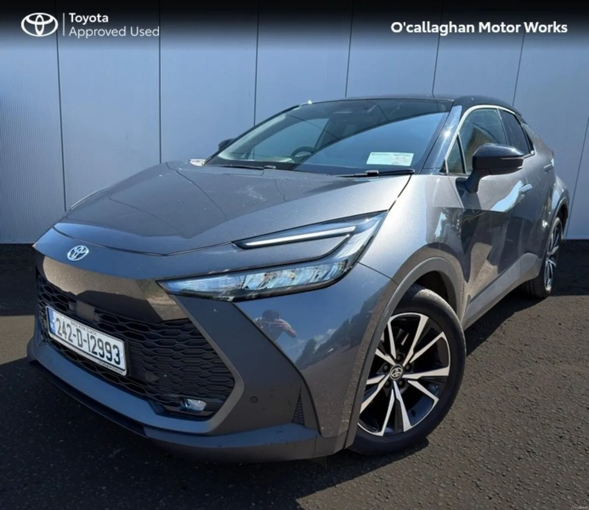 Toyota C-HR C-HR PHEV SPORT+ - Image 2