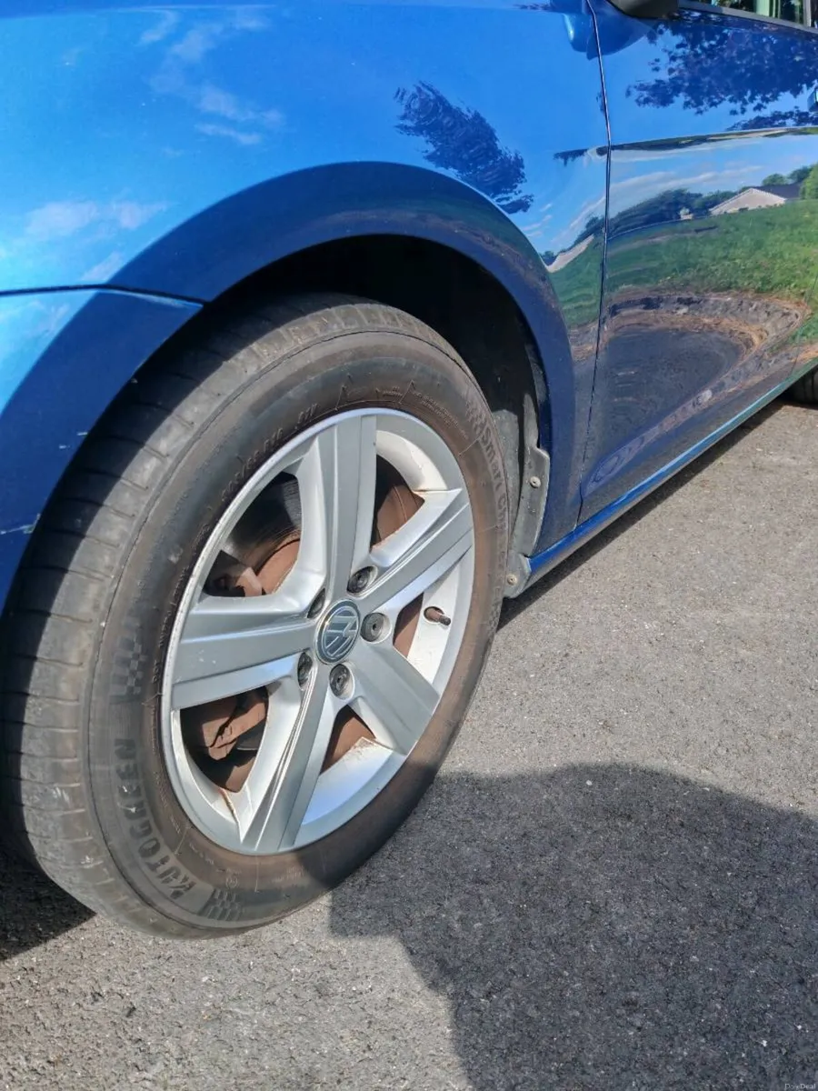 2017 Volkswagen Golf 1.6 TDI Automatic - Image 3