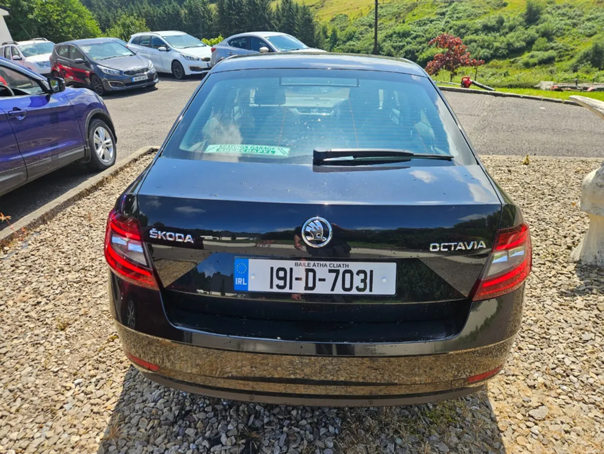 Skoda Octavia AMBITION 1.6 TDI 115HP 4DR - Image 5