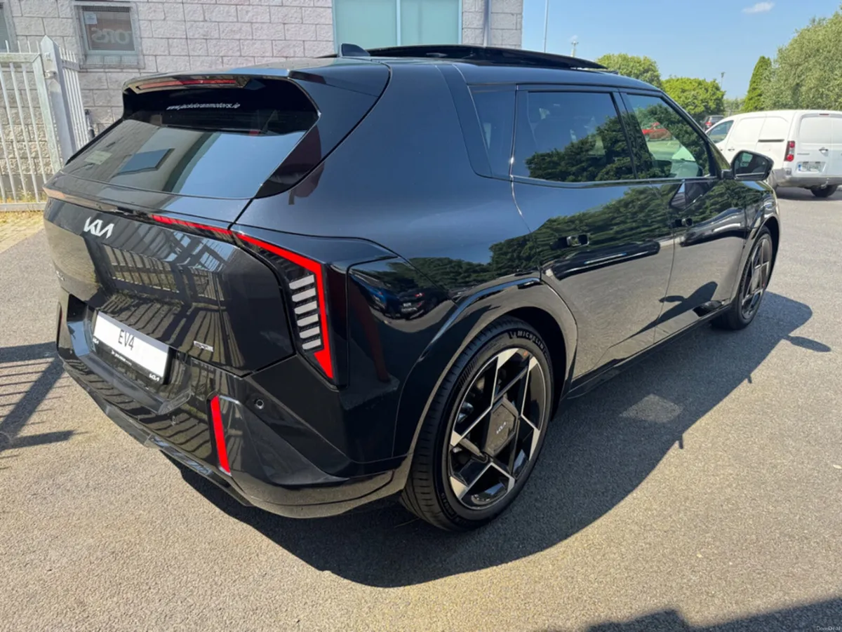 Kia EV4 Hatchback GT Line - Image 2