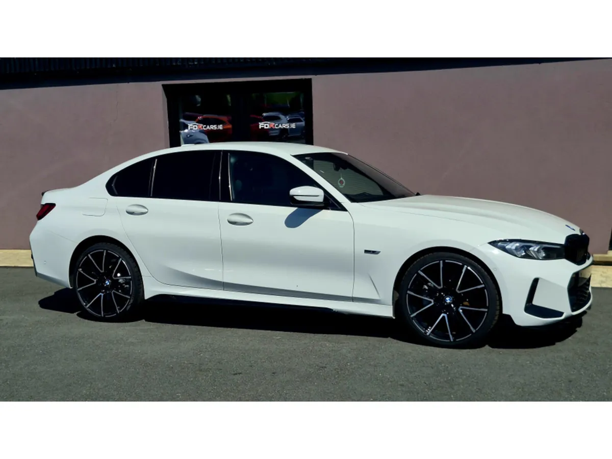 BMW 3-Series M SPORT AUTO very low miles , Full M - Image 4