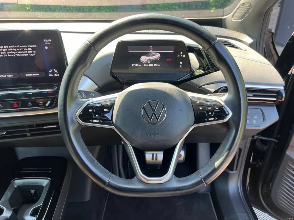 Volkswagen ID.4 PURE LIFE 52KWH // LEATHER/ALCANTA - Image 4