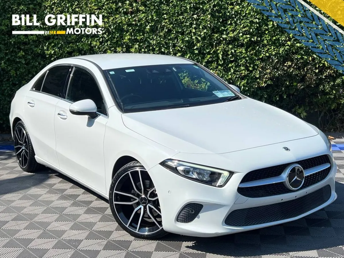 Mercedes-Benz A-Class A200d PREMIUM AUTO // FULL S - Image 1