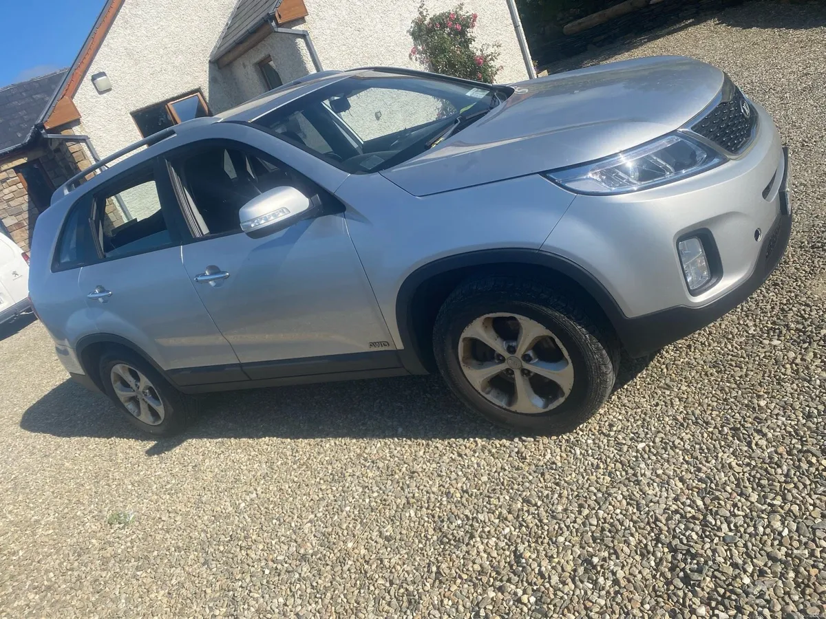 Kia Sorrento - Image 2