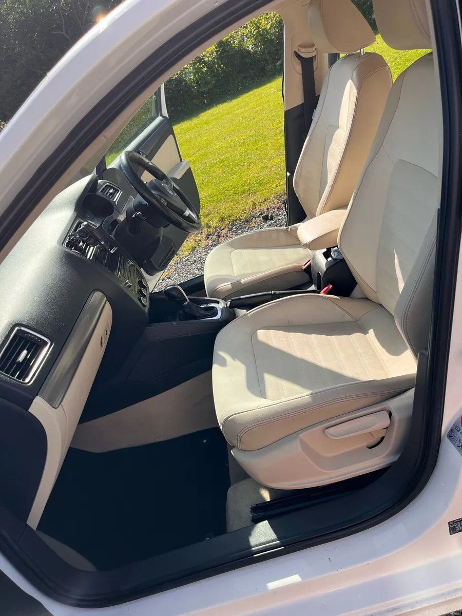 Volkswagen Jetta DSG - Image 5