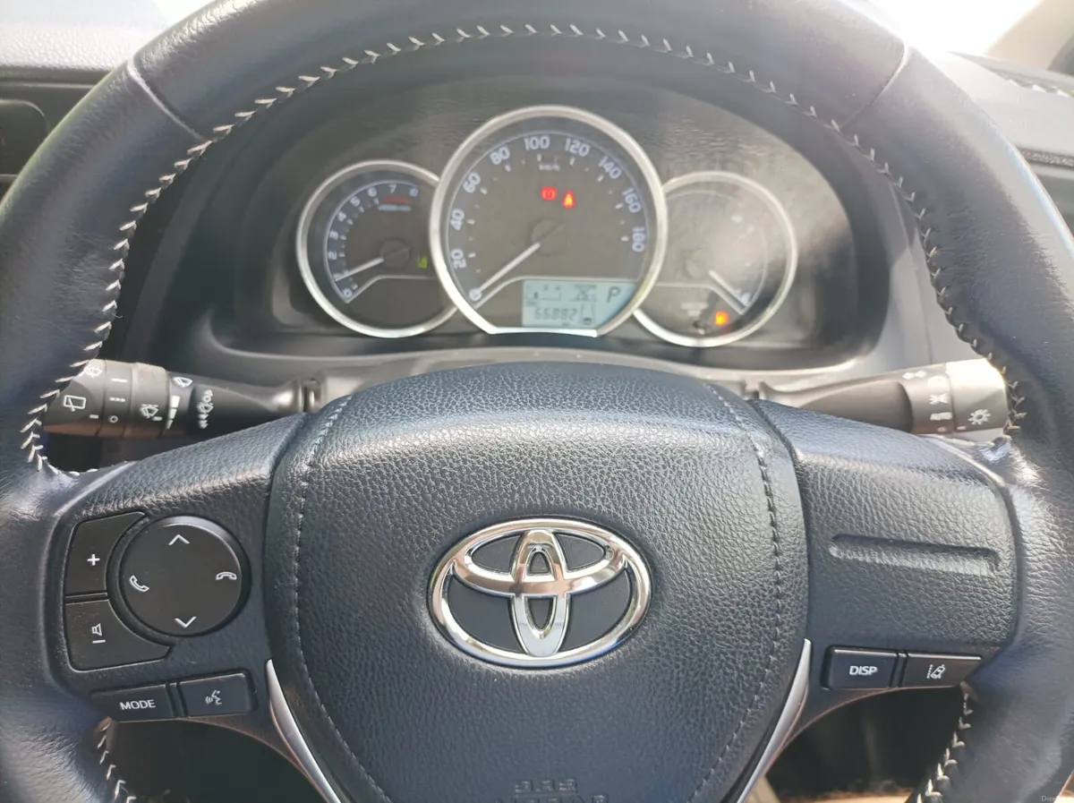 Toyota Auris 1.5 Petrol NOT HYBRID Automatic, 2017 - Image 4