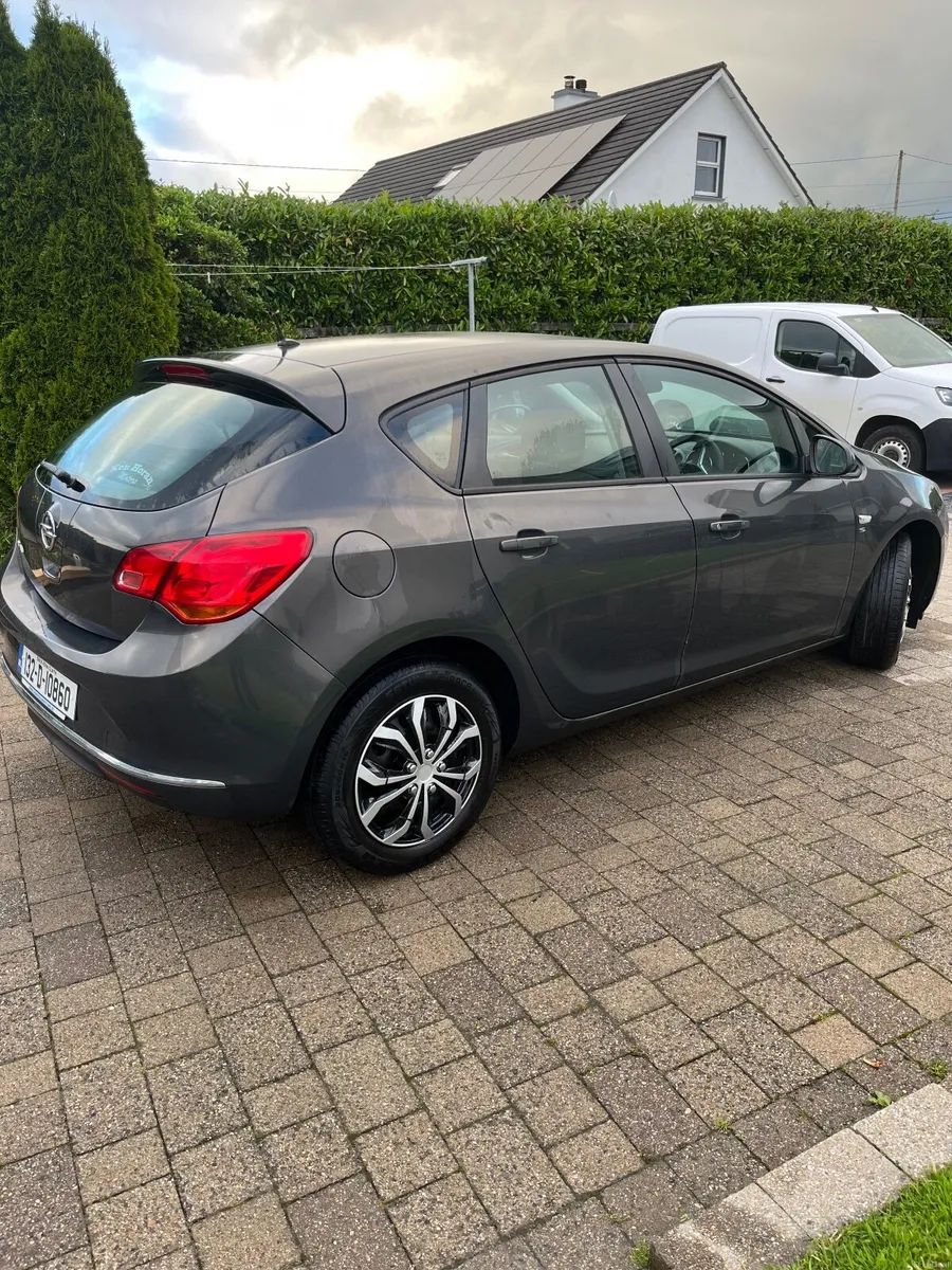 Opel Astra 2013 - Image 6