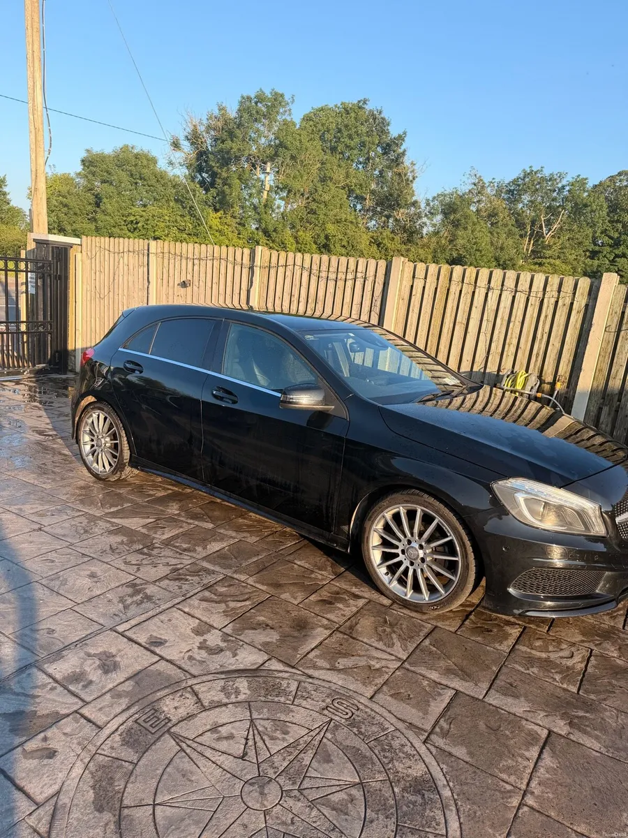 MERCEDES A180 AUTOMATIC - Image 4