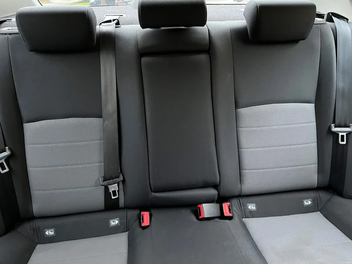 Toyota Avensis 2016 - Image 5