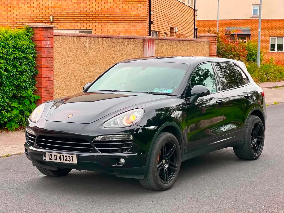 Porsche Cayenne 3.0 Disel automatic  ruf panoramic - Image 2