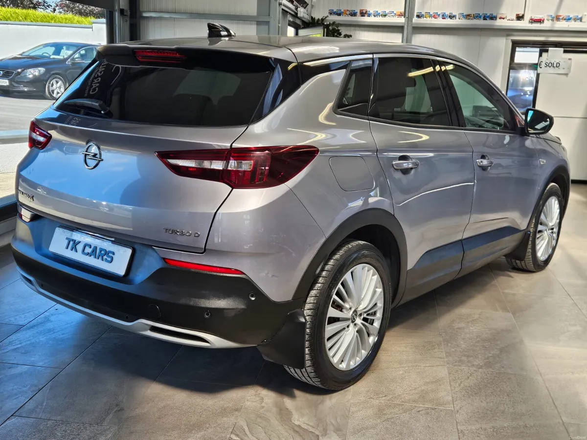 18 OPEL GRANDLAND X 1.6 DIESEL - Image 2