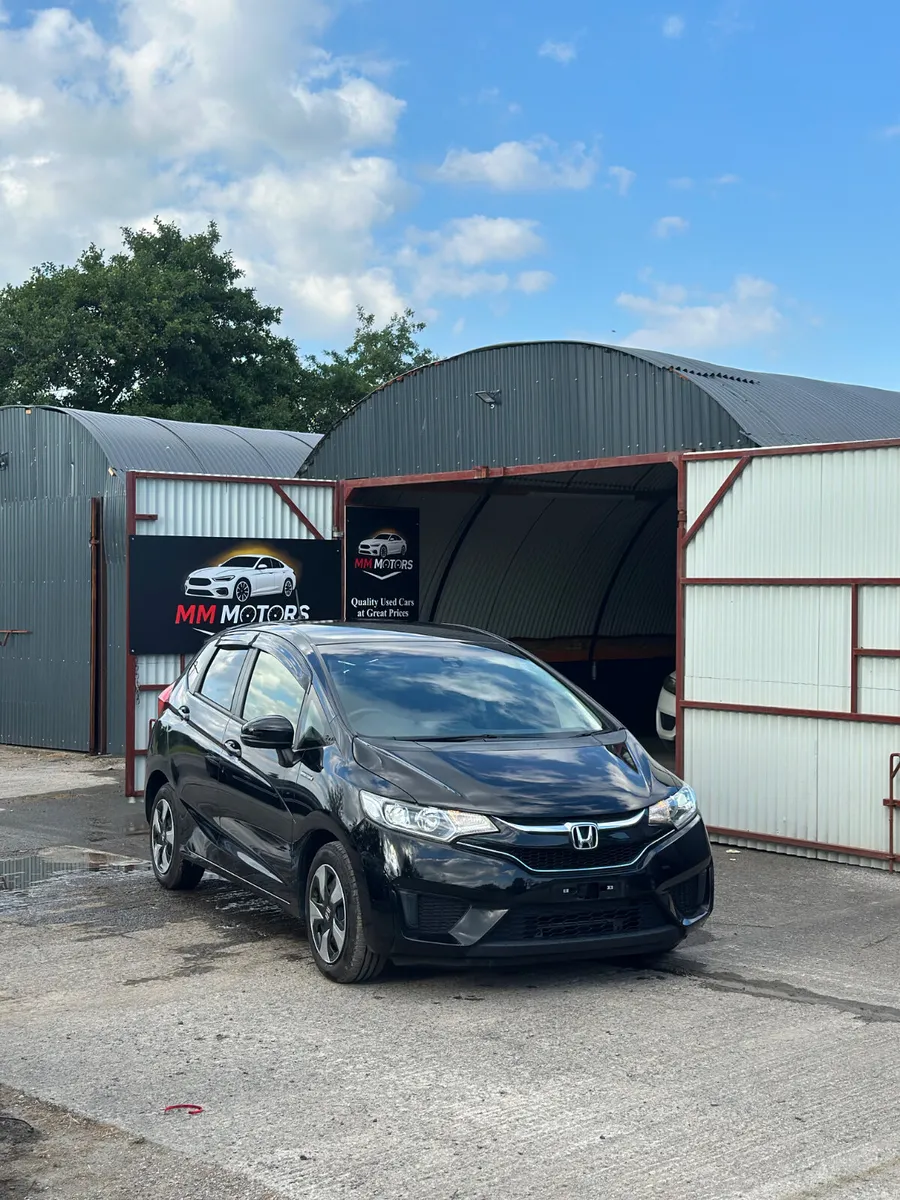 2016 HONDA FIT 1.5HYBRID - Image 1