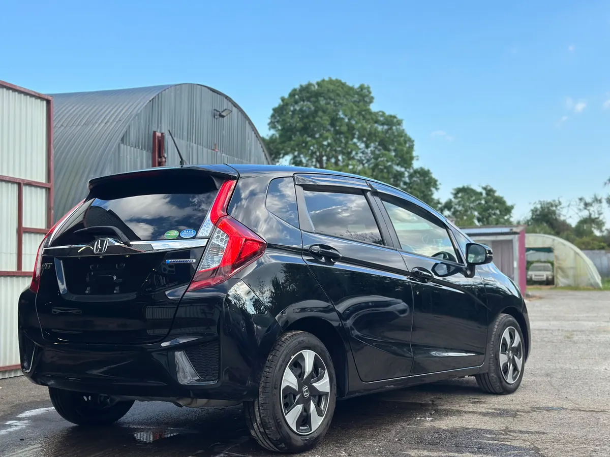 2016 HONDA FIT 1.5HYBRID - Image 6