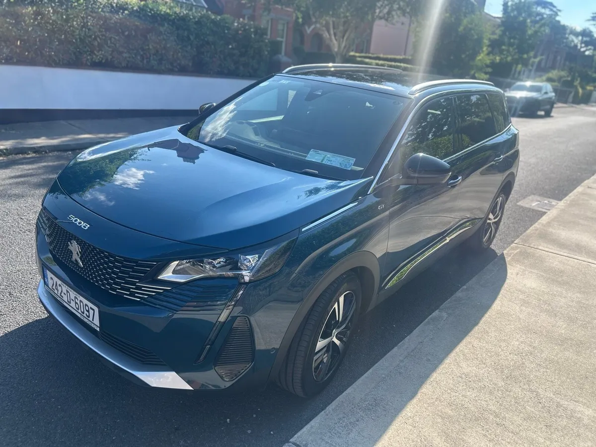 Peugeot 5008 SUV 2024 - Image 3