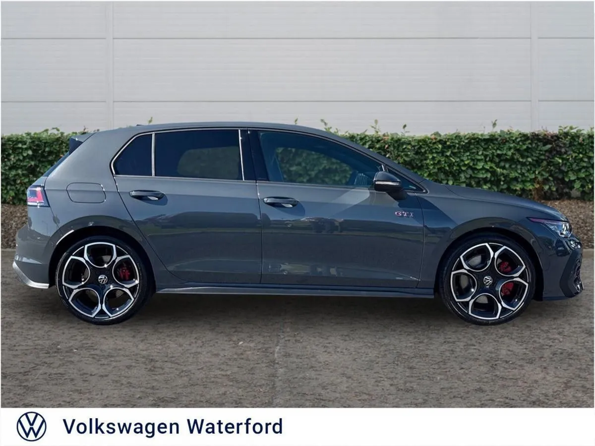 Volkswagen Golf GTI 2.0 TSI 265HP DSG *Sunroof* - Image 4