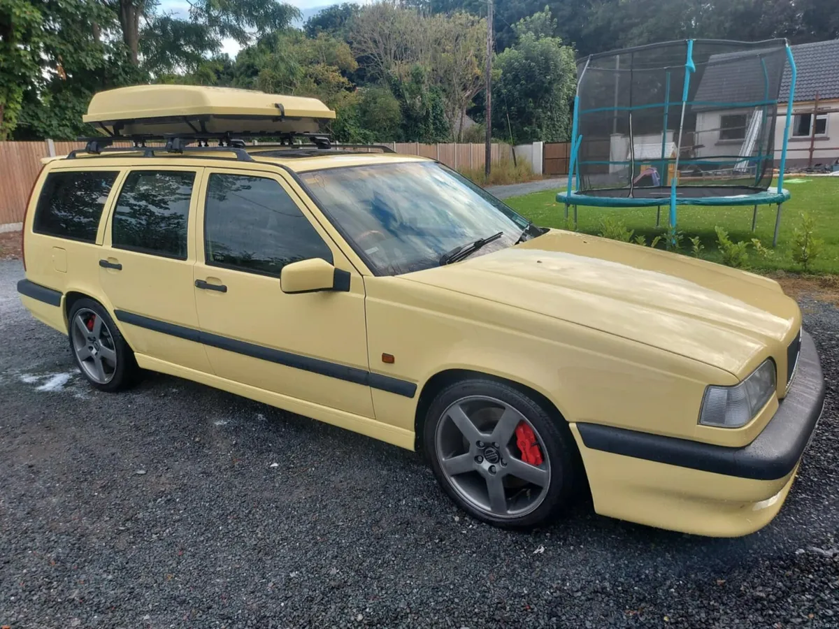 1995 Volvo 850 T-5R Estate Manual - Image 3