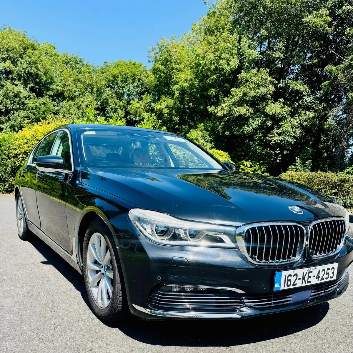 BMW 7-Series 2016 - Image 1