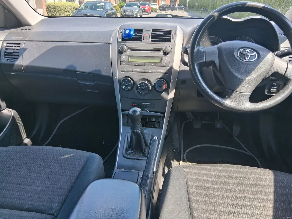 2008 toyota corolla NCT 11/26 - Image 3