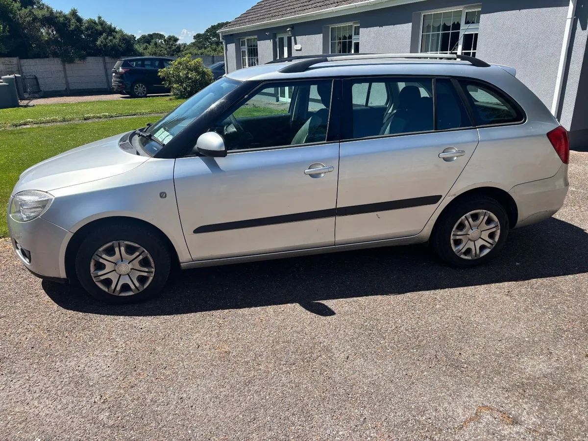 Low mileage  Skoda Fabia 2009 tax + nct - Image 1