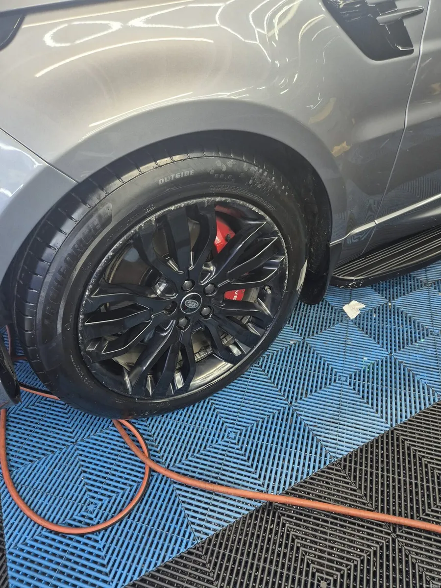 Car - Image 6