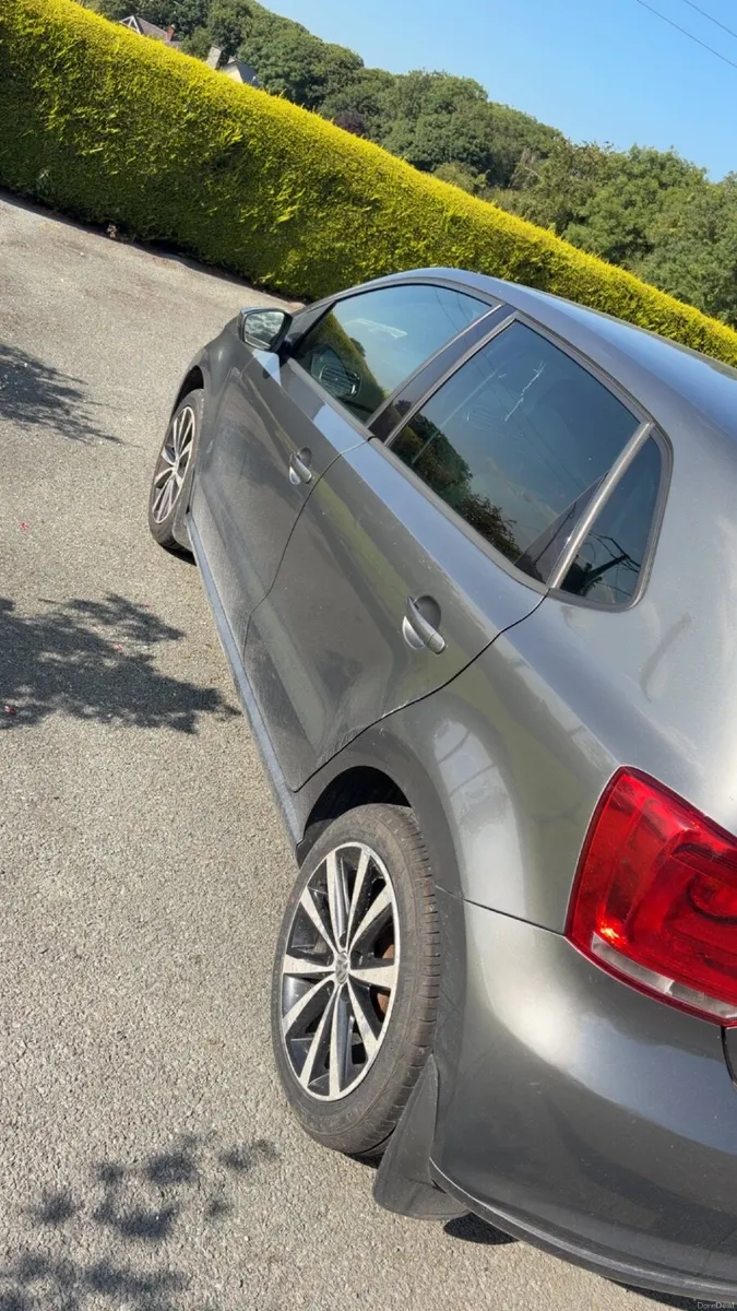 Volkswagen Polo 2011 - Image 4