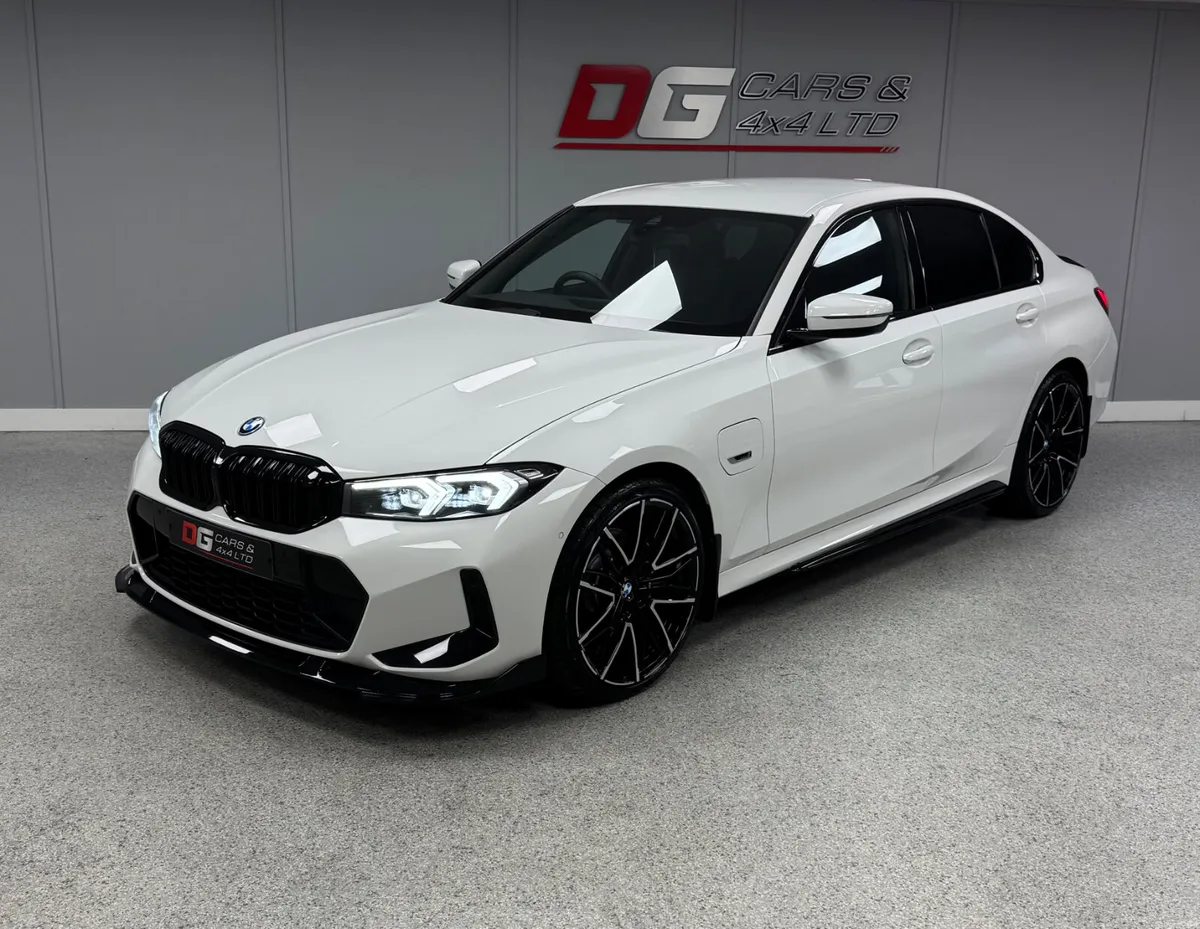 2022 BMW 330E M Sport LCI Automatic - Image 3