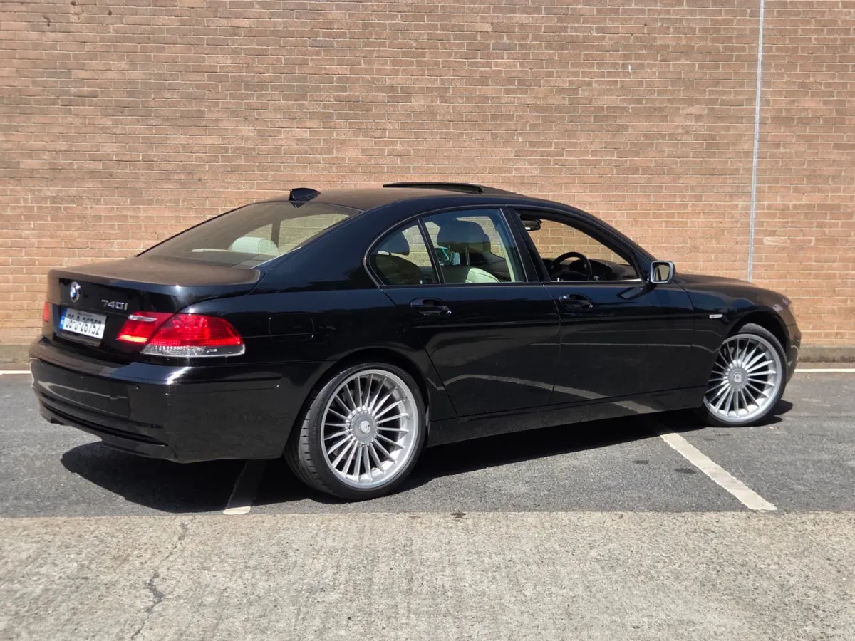 BMW 7-Series 2006 - Image 3