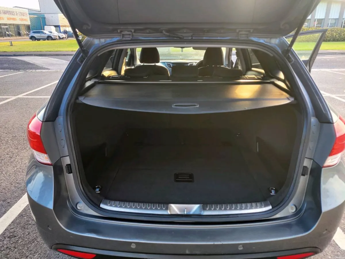 Hyundai i40 2012 - Image 3