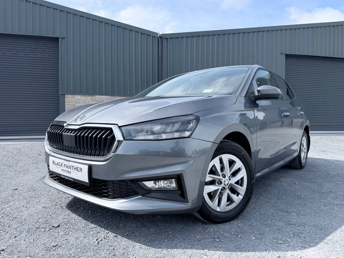 Skoda Fabia 221’ Ambition 1.0 MPI LOW MILEAGE - Image 2