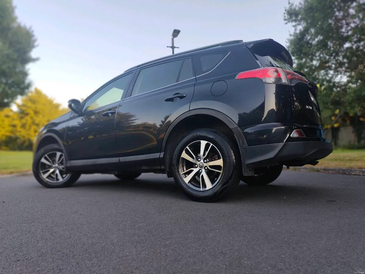Toyota RAV4 2.2 Lit  Diesel Luna - Image 4