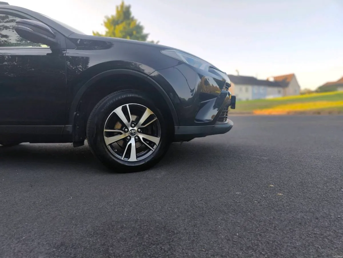 Toyota RAV4 2.2 Lit  Diesel Luna - Image 3