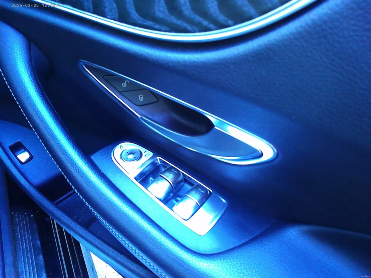 Mercedes-Benz E-Class E220 D AMG LINE 2DR AUTO CDI - Image 2