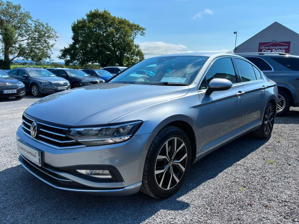 Volkswagen Passat ELEGANCE 2.0 TDI 150 BHP AUTO - Image 4